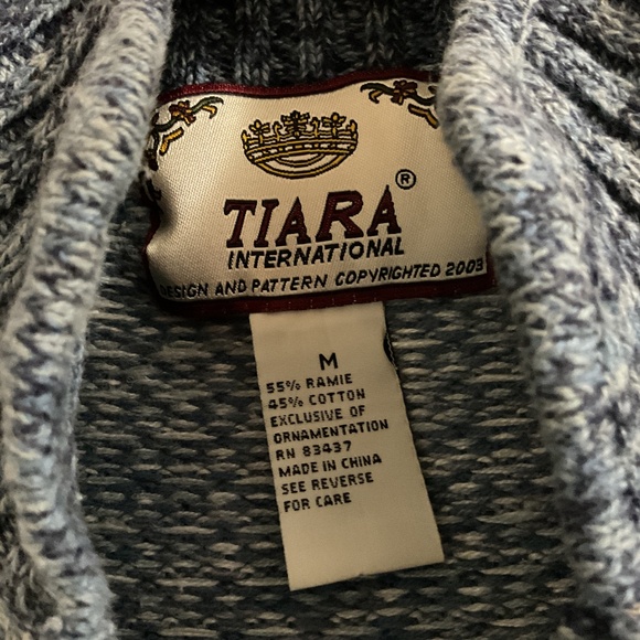 Vintage Tiara International Full-Zip Nordic Cardigan, Medium - Picture 2 of 4